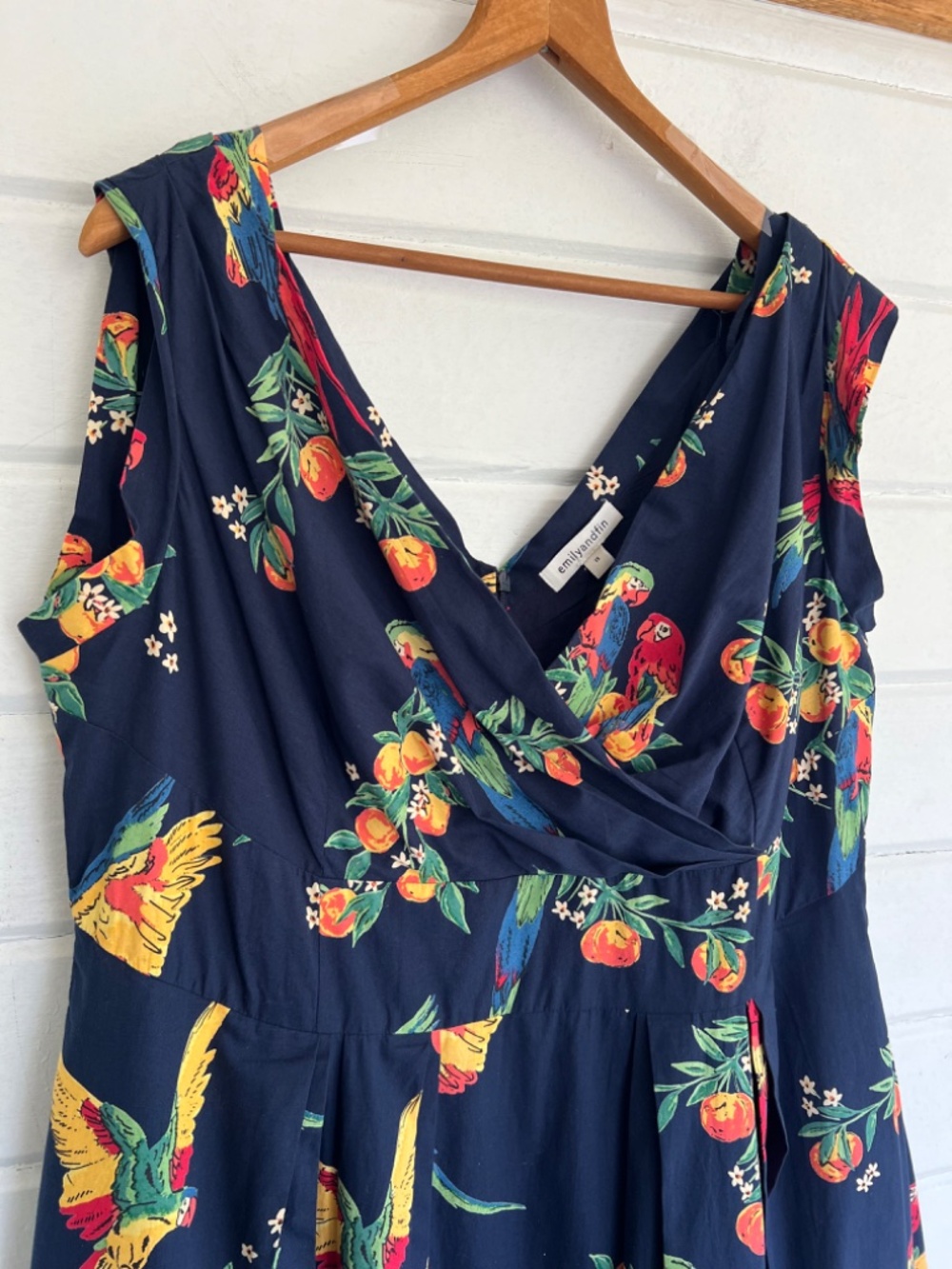 EMILY AND FIN Florence Retro Sleeveless Dress in Navy Parrot Print - 1X - Picture 5 of 15
